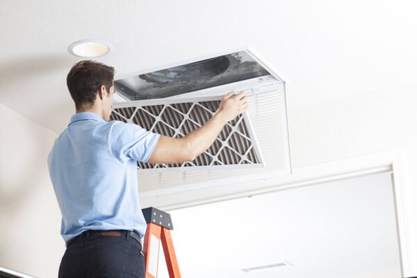 Air Duct Cleaning in Roseville, MI